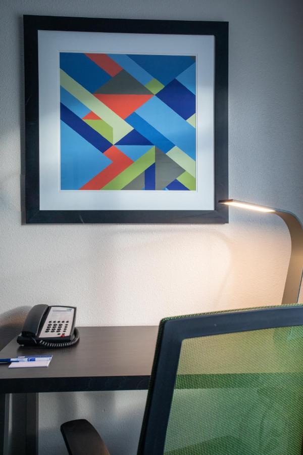 Holiday Inn Express Prescott By Ihg Exterior foto